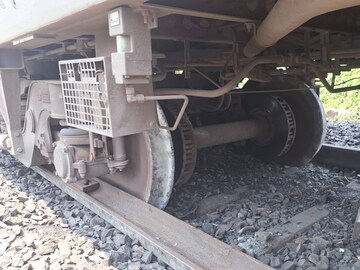 ভয়াবহ ট্রেন দুর্ঘটনায় মৃত বাংলার যুবক! আহত রাজ্যের অনেকে, ছিটকে গিয়েছে ১১টি কামরা ভয়াবহ ট্রেন দুর্ঘটনায় মৃত বাংলার যুবক! আহত রাজ্যের অনেকে, ছিটকে গিয়েছে ১১টি কামরা