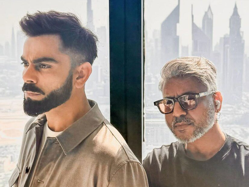বিখ্যাত হেয়ার ডিজাইনার আলিম হাকিমের কাছ থেকে নতুন সুপার স্টাইলিস্ট লুক দিয়েছেন বিরাট কোহলি। এর আগেও আলিম হাকিমের ছোঁয়ায় বদলে গিয়েছেন কোহলি।  (Photo Courtesy- Aalim Hakim Instagram)