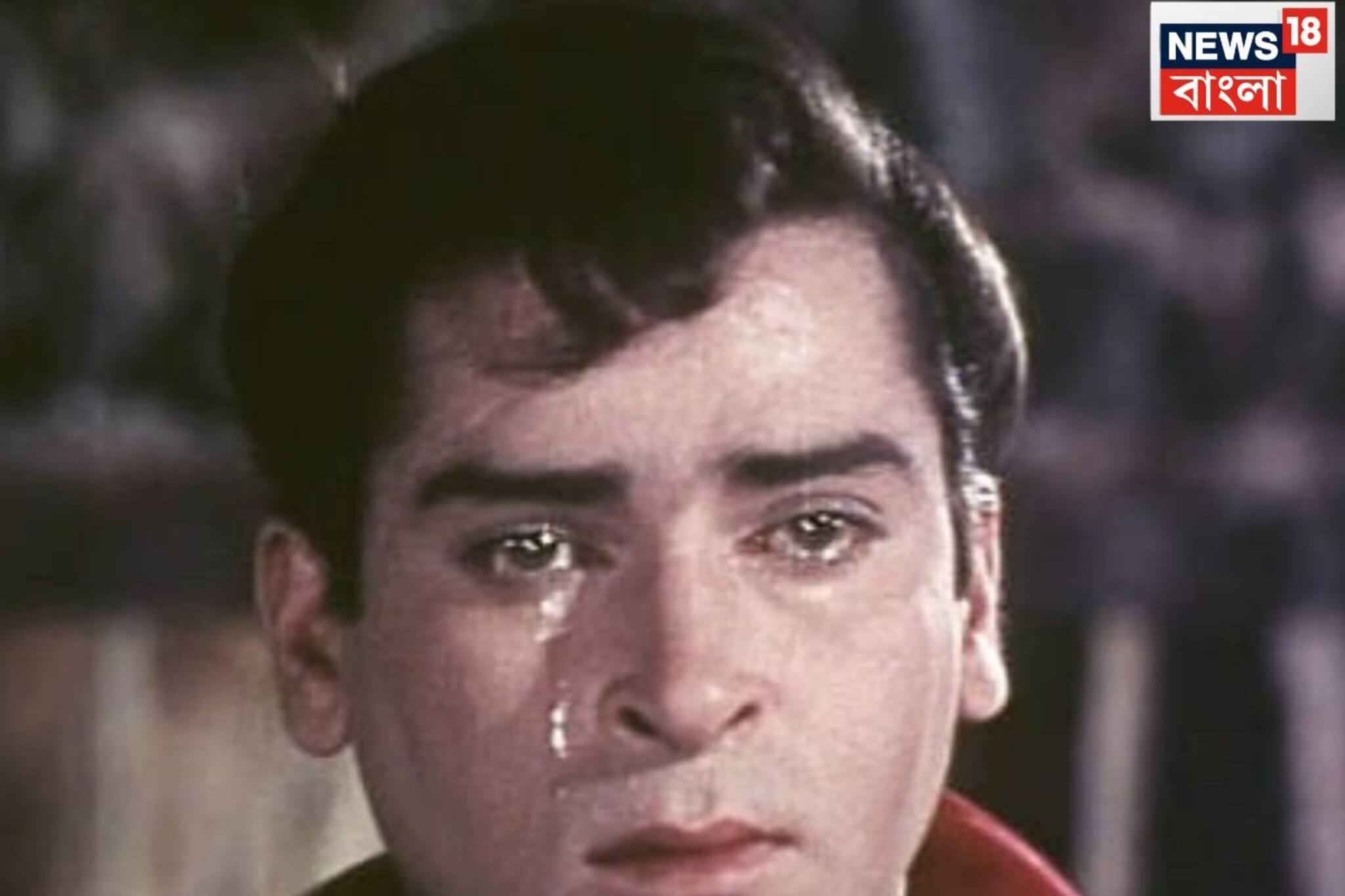 নিজেকে আটকাতে পারেননি,প্রেমে হাবুডুব খান,কিন্তু ধর্মের বেড়া ভেঙে ছুঁতে পারেননি নায়িকাকে