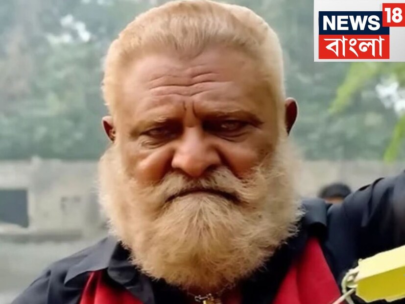 এমন একজন ক্রিকেটার, যিনি খেলার মাঠে কেবল ব্যাটসম্যানদের ঘাম ঝরাননি, বরং সিনেমাতেও কঠোর পরিশ্রম করেছেন। তার ছেলেরাও বিখ্যাত ব্যাটসম্যান যারা ক্রিকেট বিশ্বে রাজত্ব করে। পুত্রবধূর বলিউডের সঙ্গে যোগাযোগ রয়েছে। যদি আপনি এখনও তাকে চিনতে না পারেন, তাহলে ইনি হলেন যোগরাজ সিং যার জন্মদিন ২৫শে মার্চ। আজ, ক্রিকেটের পাশাপাশি, আসুন আমরা আপনাকে তার সিনেমার যাত্রা এবং বিতর্কের সঙ্গে পরিচয় করিয়ে দেই। ভাবছেন তো কে এই যোগরাজ সিং?