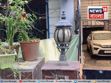 PK Banerjee House:  ‘আমি চুরি করিনি…’ আদালতে নিয়ে যাওয়ার পথে বিস্ফোরক দাবি ধৃত ড্রাইভারের! পিকের বাড়িতে খুনের ঘটনায় নয়া মোড়