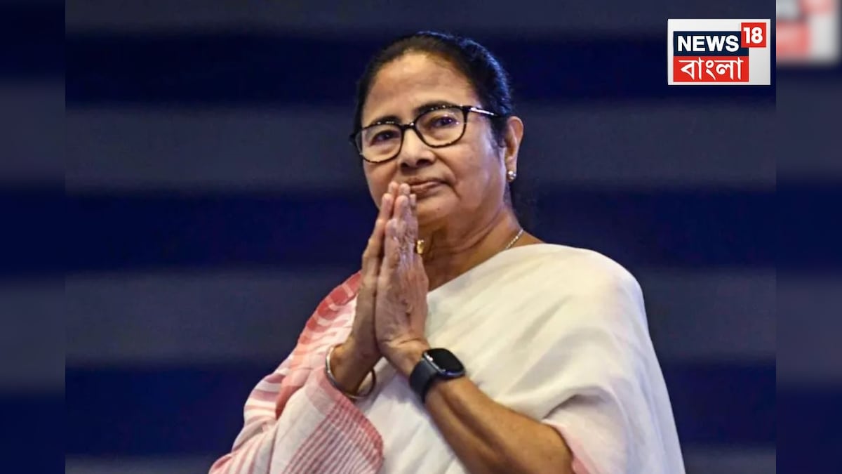 Mamata Banerjee: একগুচ্ছ ‘উপহার’! ফুরফুরার ইফতার পার্টিতে ত্বহা সিদ্দিকিকে পাশে নিয়ে সম্প্রীতির বার্তা মমতার