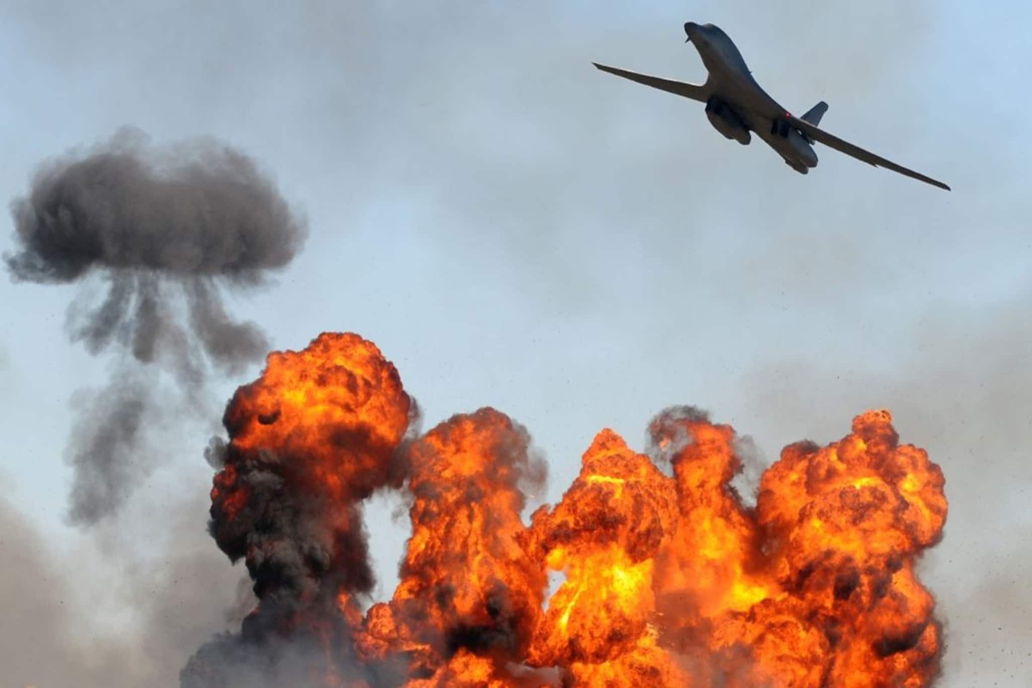 ভয়ঙ্কর! ভূমিকম্পে ধ্বংস মায়ানমারে এবার একের পর এক এয়ারস্ট্রাইক! পরপর বিমান হামলা