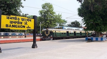 বিরাট দুর্ঘটনার মুখে বনগাঁ লোকাল, বাঁচল একটুর জন্য, রাতের অন্ধকারে হইহই কাণ্ড বিরাট দুর্ঘটনার মুখে বনগাঁ লোকাল, বাঁচল একটুর জন্য, রাতের অন্ধকারে হইহই কাণ্ড