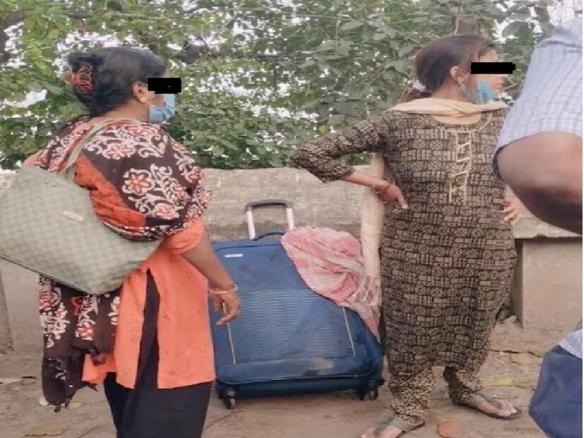 সম্প্রতি দেখা গিয়েছে মধ্যমগ্রামে পিসি শাশুড়িকে খুনের ঘটনায় দেহ পাচারের জন্য ট্রলিতে করে ভারী লাগেজ গঙ্গায় ফেলার জন্য কুমোরটুলির ঘাটে যাওয়ার আগে অ্যাপ ক্যাব ভাড়া করেন। পরবর্তীতে হাতেনাতে ধরা পড়ায়, পুলিশি তদন্তে বারবার হয়রানির শিকার হতে হয় ক্যাব চালককে।
