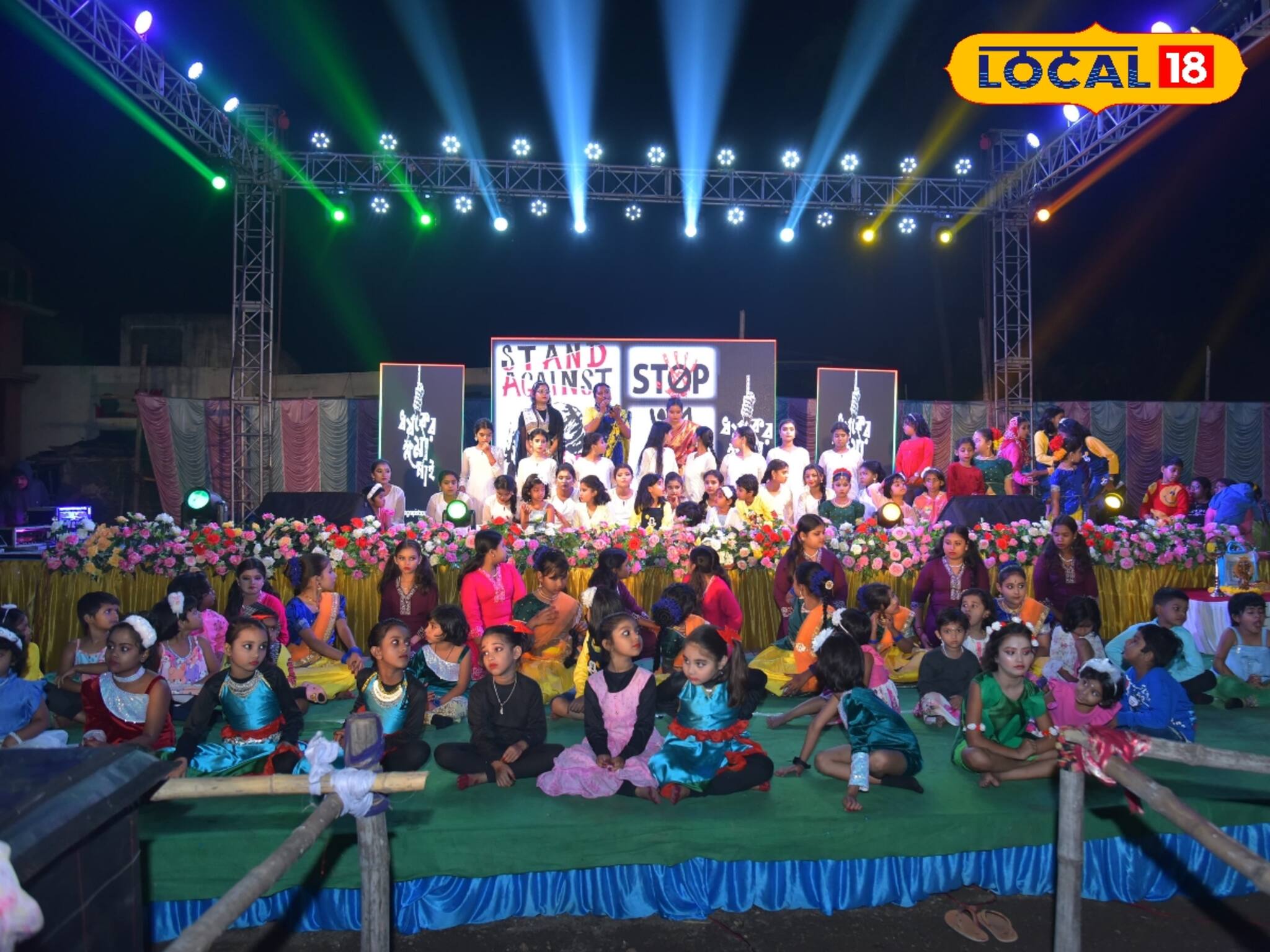 এমন নাচ দেখেননি আগে! চার মাসের প্রস্তুতি নিয়ে বিরাট থিম বাঁকুড়ায়