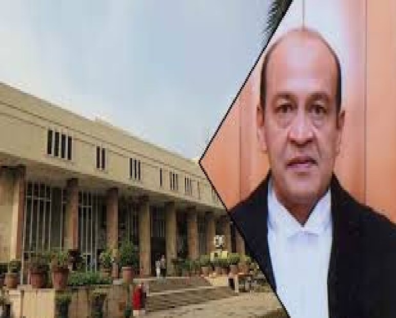 বিশেষজ্ঞরা কী বলছেন?  Taxmann-এর ভাইস প্রেসিডেন্ট নবীন ওয়াধওয়া Financial Express-কে বলেন, &quot;আয়কর আইন স্পষ্টভাবে নির্ধারণ করেনি যে বাড়িতে কত নগদ রাখা যাবে। তবে, বৈধ উৎস থেকে প্রাপ্ত এবং নথিভুক্ত নগদ রাখা যেতে পারে।&quot;  