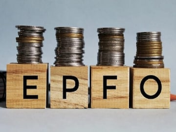 EPFO অ্যাকাউন্টে কত ব্যালেন্স রয়েছে? ঘরে বসে এই ৪ পদ্ধতিতে সহজেই দেখে নিন EPFO অ্যাকাউন্টে কত ব্যালেন্স রয়েছে? ঘরে বসে এই ৪ পদ্ধতিতে সহজেই দেখে নিন