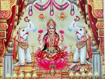 রাত পোহালেই কোজাগরী লক্ষ্মীপুজো, পুরোহিত না পেয়ে মাথায় হাত! কীভাবে নিজেই  আরাধনা করবেন