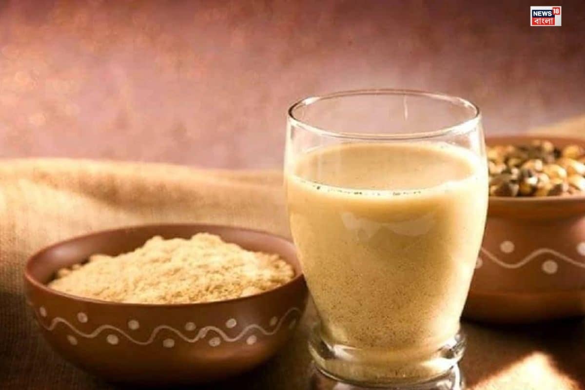 রোজ সকালে একগ্লাস ছাতুর শরবত! ব‍্যাস ম্যাজিকের মতো ফল! পাবেন এই ১০ উপকার! জেনে চমকে উঠবেনsummer best health drink chatur sharbat know the benefits it reduce weight and high in protein