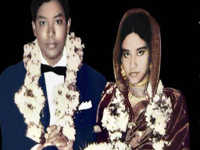 কর্মজীবন শুরু হয় পাকিস্তান অ্যাটমিক এনার্জি কমিশনের কর্মী হিসেবে। করাচির গবেষণাগারে কাজ করতেন তিনি। পরবর্তীতে ইতালির ইন্টারন্যাশনাল সেন্টার ফর থিওরিটিক্যাল ফিজিক্সে যোগ দেন তিনি। তবে সেই বছরেই ঘরে ফিরে আসেন। করাচি নিউক্লিয়ার পাওয়ার প্লান্টের চিফ সায়েন্টিস্ট ছিলেন ওয়াজেদ মিঞা। কিন্তু নিরাপত্তার জন্য দীর্ঘদিন বাংলাদেশে ফিরতে পারেননি তিনি।