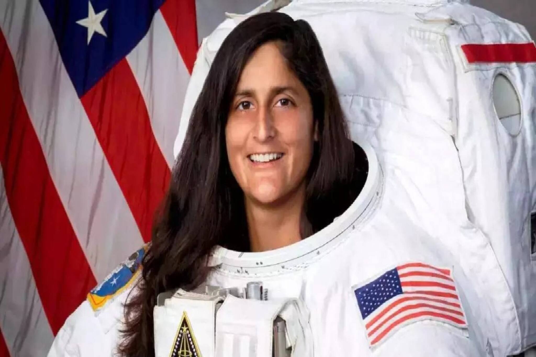 শরীর দুর্বল, হাতে চ্যানেল, এখনই ফিরতে পারবেন না বাড়িতে, নিভৃতবাসে কেমন আছেন সুনীতা?