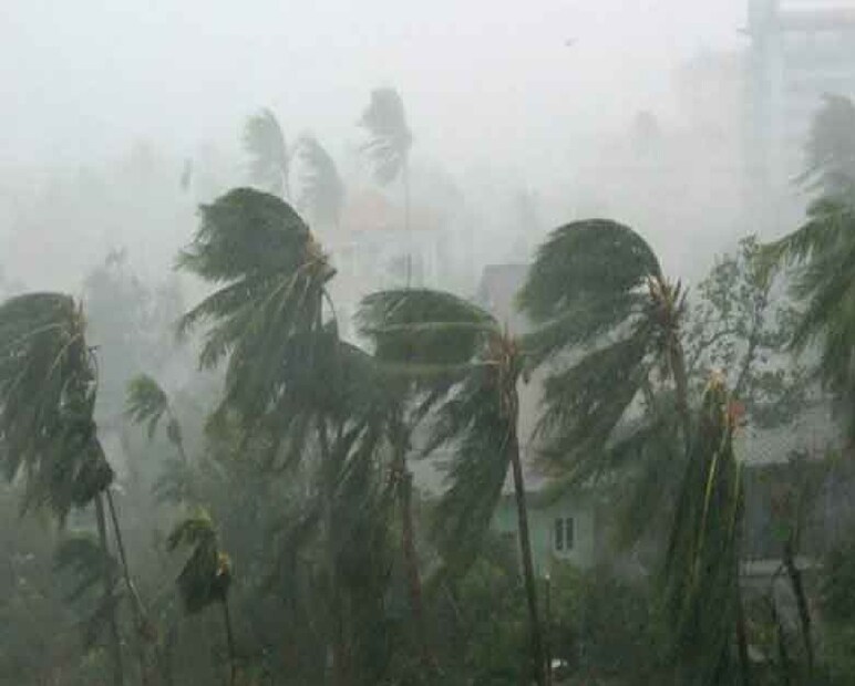 মূলত বাঁকুড়া, পুরুলিয়া, ঝাড়গ্রাম ও পশ্চিম মেদিনীপুরের কিছু অংশে কালবৈশাখীর মতো ঝড়-বৃষ্টি হতে পারে।