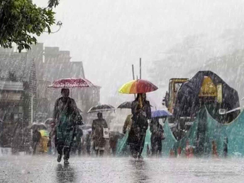  উত্তরবঙ্গের চার জেলায় দার্জিলিং, কালিম্পং, আলিপুরদুয়ার ও জলপাইগুড়িতে ব্রজবিদ্যুৎ সহ বৃষ্টির সম্ভবনা রয়েছে আজ, শনিবার এবং আগামিকাল রবিবার৷ আগামিকাল দার্জিলিং ও কালীমন্দির পার্বত্য এলাকায় হালকা বৃষ্টির সামান্য সম্ভাবনা। উত্তরবঙ্গের বাকি জেলায় শুষ্ক আবহাওয়া। আগামী ৪/৫ দিনে তাপমাত্রার পরিবর্তনের কোন সম্ভাবনা নেই।