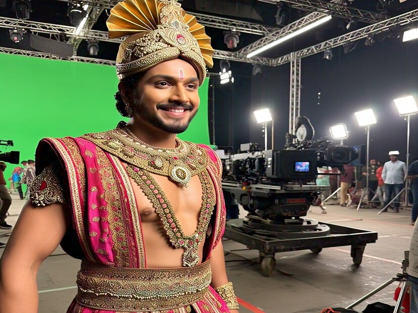 : বলিউডের সর্বকালীন সেরা অভিনেতাদের মধ্যে অন্যতম৷ তাঁর অ্যাকটিং স্কিলে মুগ্ধ জেনারেশনের পর জেনারেশন৷ কিন্তু তাঁকে নিয়েও গসিপ রয়েছে জবরদস্ত৷ বলিউডের মেন স্ট্রিম অভিনেতাদের গ্ল্যামার হয়ত তাঁর নেই কিন্তু ধারেভারে কাত করে দিতে পারেন বি টাউনের মেগা অভিনেতাদের৷ তিনিই নাকি পরিচারিকার সঙ্গে প্রেম করেছিলেন৷ Photo - Represnetative (Meta AI)