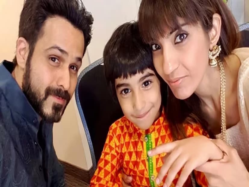 ছেলের ক্যানসার লড়াইয়ের পর্ব চলাকালীন ইমরান একটি শো-তে অমিতাভ বচ্চনকে বলেছিলেন, 'আমার ছেলে আয়ানের রেমিশন পর্ব যখন চলছিল- যখন ক্যান্সার আবার ফিরে আসতে পারে, আমাদের খুব কঠিন সময় গেছে! প্রচুর ভয় পেয়েছি। পুরো প্রক্রিয়াটিই মনস্তাত্ত্বিকভাবে বিরক্তিকর।'