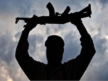 পহেলগামে আতঙ্কবাদীদের সামনে থেকে পরিচালনা করছিল দুই বিদেশি জঙ্গি! তারা পাকিস্তানি পহেলগামে আতঙ্কবাদীদের সামনে থেকে পরিচালনা করছিল দুই বিদেশি জঙ্গি! তারা পাকিস্তানি