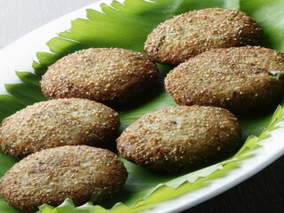 সুস্বাদু পোস্ত বড়া