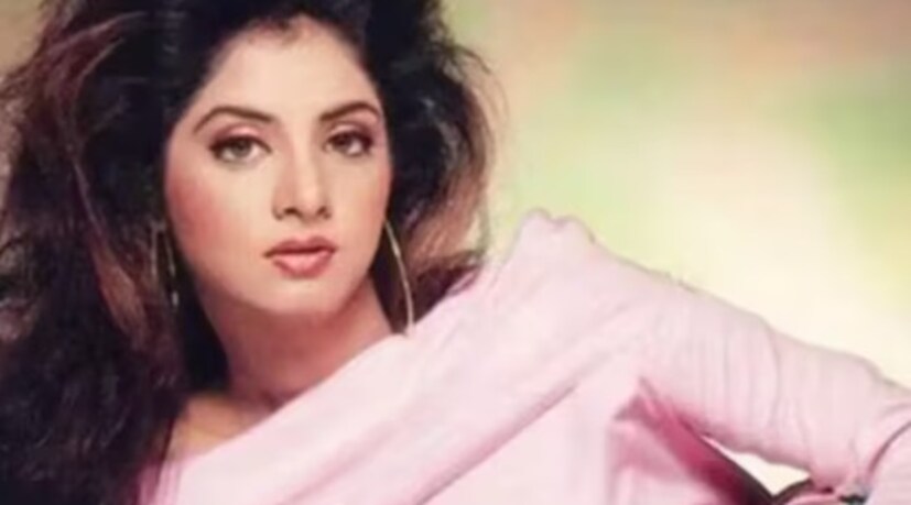 ১৯৯৩ সালের ৫ এপ্রিল, তাঁর বাড়ির বারান্দা থেকে পড়ে গিয়ে এই দিব্যার মৃত্যু হয়। যা খুবই আশ্চর্যজনক বলে মনে হয় সকলের৷ দিব্যা ভারতীর মৃত্যুর ৩২ বছর পেরিয়ে গেলেও, তার ভক্তরা তাঁকে ভোলেনি।
