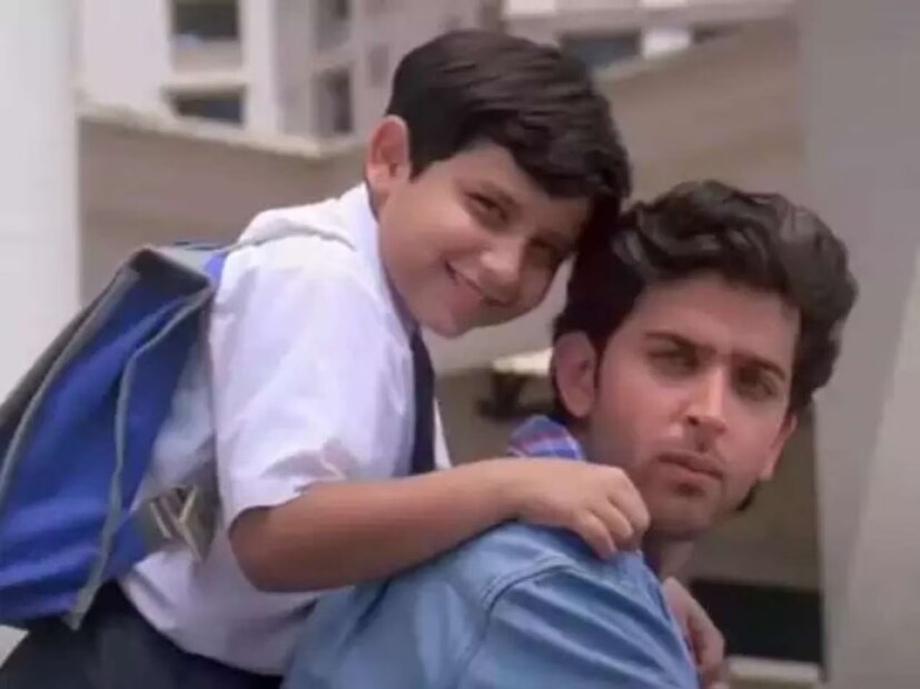২০০০ সালে আরও একটি হিন্দি ছবিতে অভিনয় করেন অভিষেক। ‘চ্যাম্পিয়ন’ ছবিতে সানি দেওলের সঙ্গে অভিনয়ের সুযোগ পান তিনি।