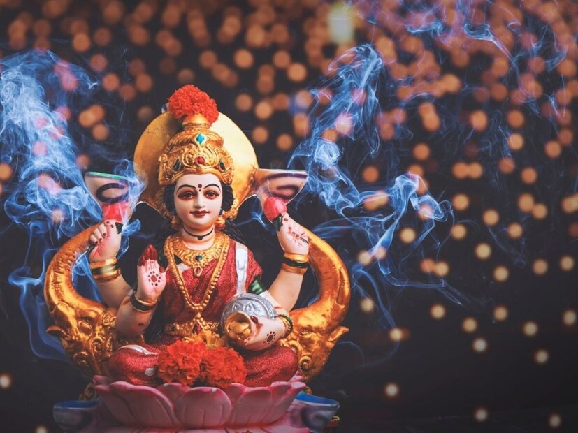 এই দিনে নেশার কোনও জিনিসই খাওয়া উচিত নয়। অক্ষয় তৃতীয়ার দিনে ভুল করেও কাউকে অপমান করা উচিত নয়। এই তারিখে বাড়িতে কোনও রকম বিবাদ বা অসন্তোষের পরিস্থিতি তৈরি হতে দেওয়া উচিত নয়।
