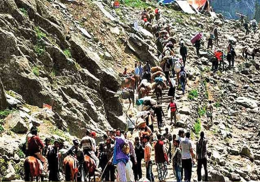 অনলাইন সার্ভিস অপশন কোথায় পাবেন? যাত্রা সংক্রান্ত কোনও প্রশ্ন থাকলে অফিসিয়াল সাইট https://jksasb.nic.in/ খুলুন। সেখানে &quot;অনলাইন সার্ভিস&quot; নামক একটি অপশন রয়েছে, যা সাইটের নিচের দিকে পাওয়া যাবে। সেখানে ক্লিক করলেই পাঁচটি নতুন অপশন খুলে যাবে।