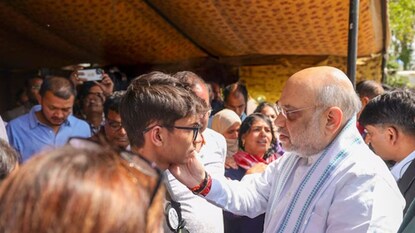 পহেলগাঁওয়ে জঙ্গি হামলায় নিহতদের শেষ শ্রদ্ধা অমিত শাহের (Photo: X) পহেলগাঁওয়ে জঙ্গি হামলায় নিহতদের শেষ শ্রদ্ধা অমিত শাহের (Photo: X)