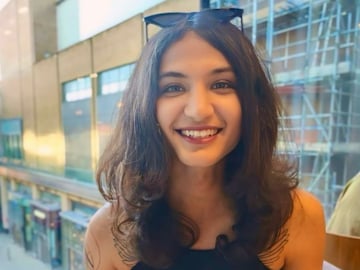 'ক্রিকেটাররা নগ্ন ছবি পাঠাত, যৌন সম্পর্কের প্রস্তাব দিত', বিস্ফোরক অভিযোগ বাঙ্গার তনয়ার 'ক্রিকেটাররা নগ্ন ছবি পাঠাত, যৌন সম্পর্কের প্রস্তাব দিত', বিস্ফোরক অভিযোগ বাঙ্গার তনয়ার