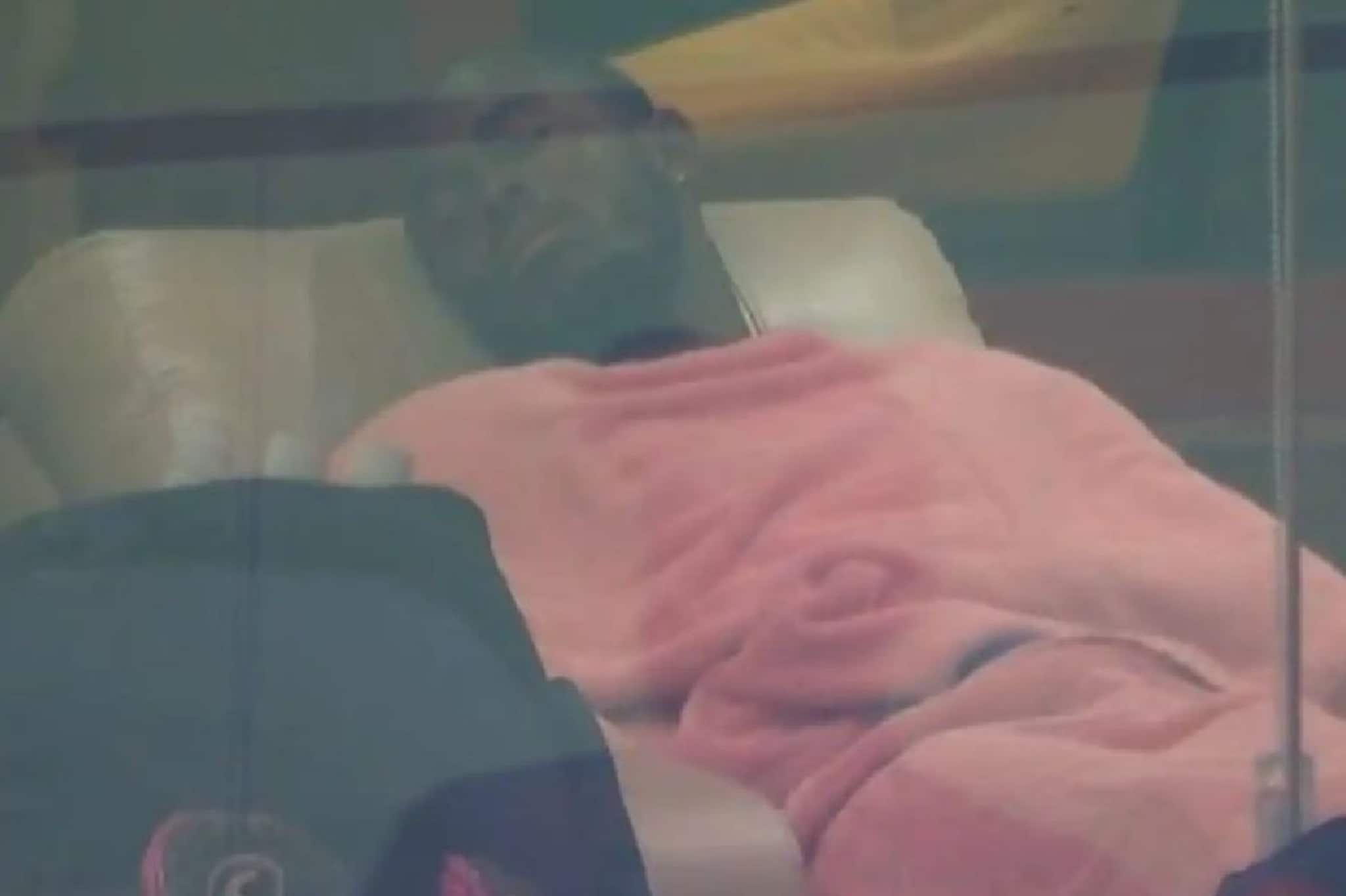 ভরা আইপিল, ম্যাচ চলছে, তারকা বোলার ঘুমোচ্ছেন! IPL-এ এই ঘটনা আগে ঘটেনি