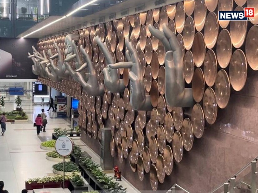 এই সংক্রান্ত বিষয়ে একজন শুল্ক আধিকারিক ব্যাখ্যা করেছেন যে, বিদেশে নিজস্ব গয়না পরে যাওয়ার অনুমতি রয়েছে। নিয়মকানুন এই বিষয়ে স্পষ্ট যে, বিদেশে যাতায়াতের ক্ষেত্রে ভ্রমণকারীদের রওনা হওয়ার সময়ে নিজস্ব গয়না সংক্রান্ত বিষয়ে ডিপারচার উইংয়ে সমস্ত তথ্য দিতে হবে। আর ভ্রমণকারীদের দেওয়া তথ্য এরপর যাচাই করা হয়। সেই অনুমতি দেন আধিকারিকরাও। এরপর ভ্রমণকারীদের ফর্মের একটি কপিও দেওয়া হয়। (Representative Image)