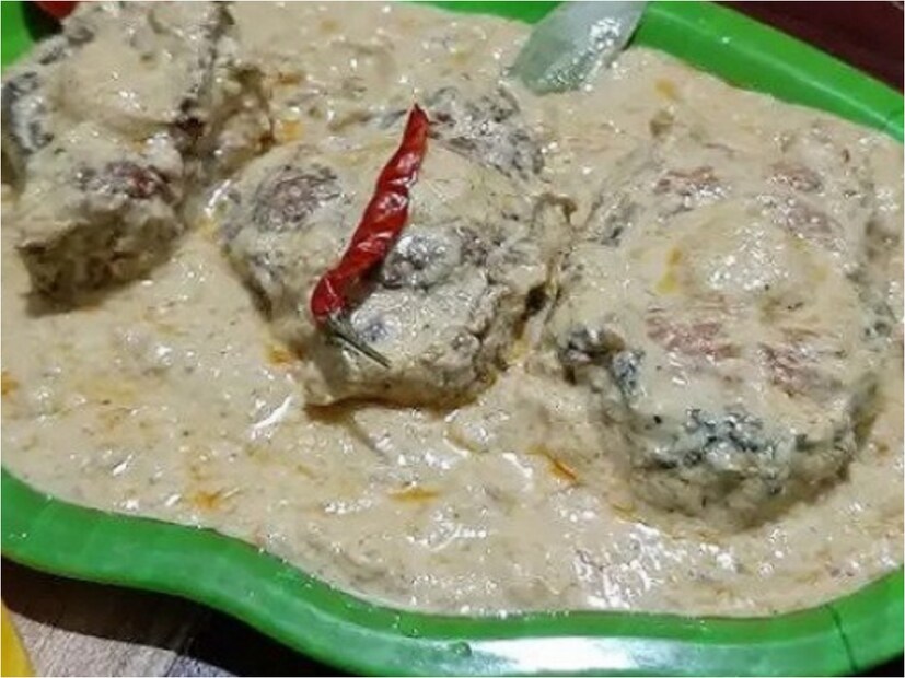 কথায় বলে মছে ভাতে বাঙালি। খাদ্যরসিক বাঙালি মাছের নানারকম, নিত্যনতুন পদ খেতে পছন্দ করেন। মাছের মধ্যে কাতলা মাছ অন্যতম প্রিয়। কাতলা কালিয়া, দই কতালা সহ আরও একাধিক ধরন খুবই প্রিয় আমাদের। 