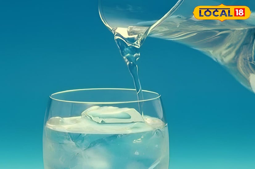 অভিজ্ঞ আয়ুর্বেদ চিকিৎসক অসীম শর্মা জানান, ফিটকিরিতে উপস্থিত প্রাকৃতিক গুণাবলী জল পরিশুদ্ধ রাখে। এছাড়াও এটি তাপ শোষণ করার ক্ষমতা রাখে।