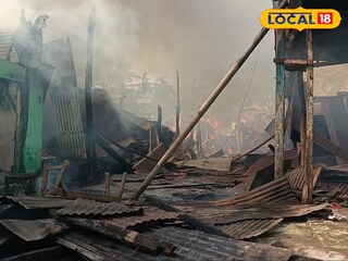 পুড়ে ছাই পাটের গোডাউন