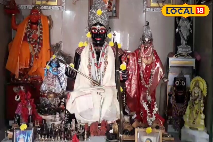 এই বাংলায় ২৫৬ বছর আগের প্রতিষ্ঠিত রামমন্দির রয়েছে, ব্রিটিশ শাসনকালেই রাজা কৃষ্ণচন্দ্র রায় এই রামমন্দির প্রতিষ্ঠিত করেন। ধুতি পাঞ্জাবি পড়িয়ে বাঙালিবেশে পুজো করা হয় রাম সীতার।ছবি ও তথ্য: মৈনাক দেবনাথ