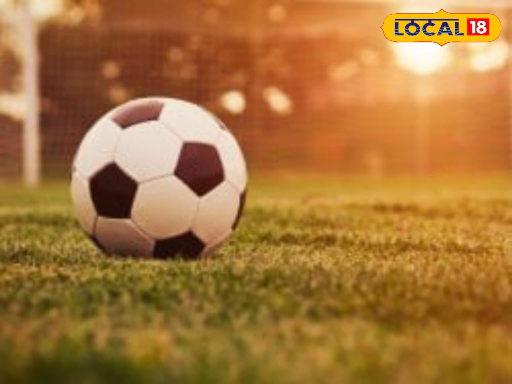 ১১৬ বছরের প্রাচীন ইংরেজদের ফুটবল গ্রাউন্ড এখন তৈরি করছে ভারতীয় খেলোয়াড়!