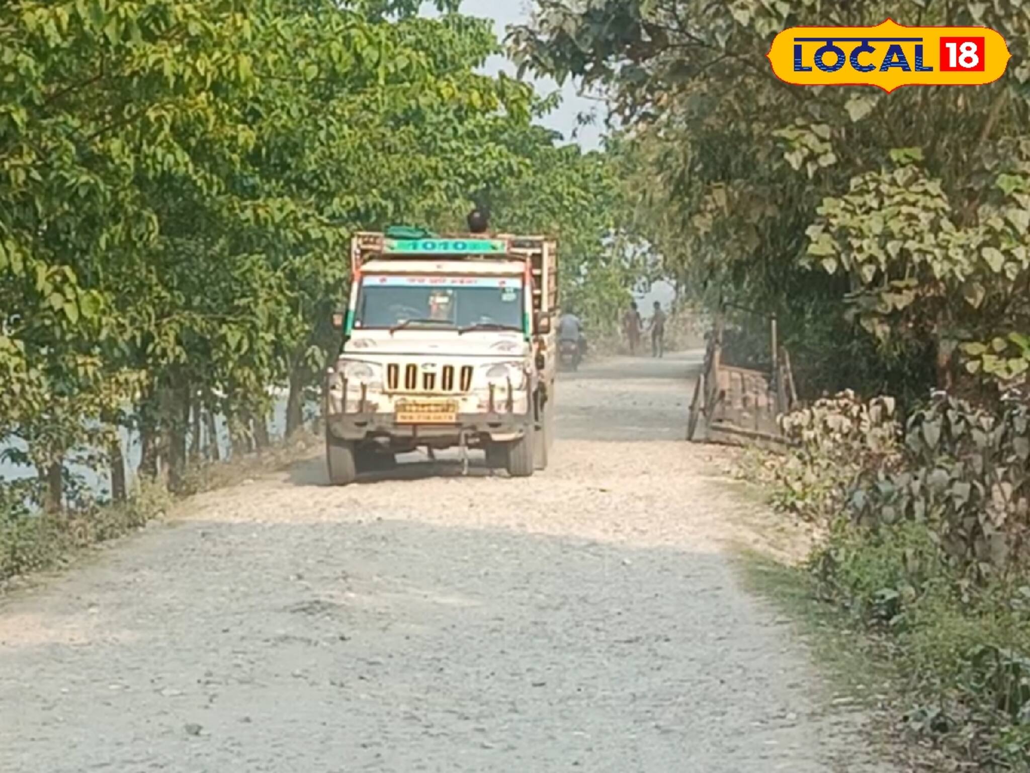 পাঁচ বছর ধরে বেহাল রাস্তা! গর্ভবতী রোগীদের নিয়ে মহা বিপদে, ক্ষোভ বাসিন্দাদের