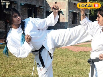 মেয়েদের