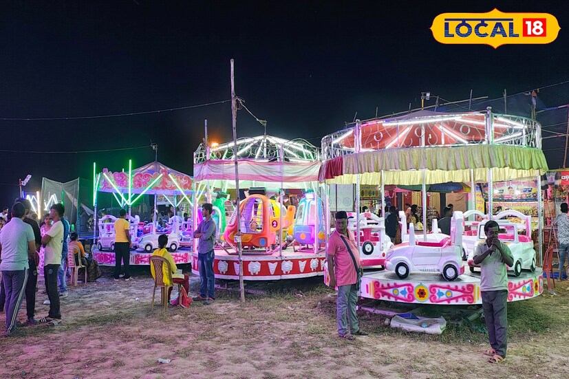 শুধু একটি নয়, এছাড়াও একাধিক জয় রাইড আনা হয়েছে এই মেলায়। যা কিছু রয়েছে শিশুদের জন্য কিছু রয়েছে প্রাপ্তবয়স্ক যুবক-যুবতীদের জন্য। প্রথম দিন থেকেই নিরাপদে চলছে সেই জয়রাইড গুলি।