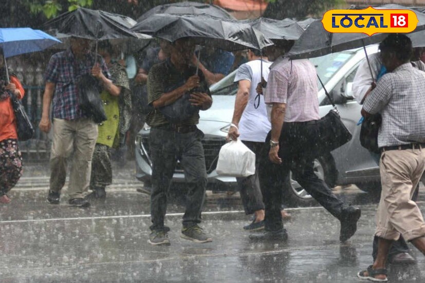 হাওয়া অফিসের পূর্বাভাস অনুযায়ী আগামী কয়েকদিন উত্তরের উঁচু পার্বত্য এলাকার পাশাপাশি সমতলেও  ঝমঝমিয়ে বৃষ্টি চলবে এর মাঝেই চলতি সপ্তাহে যেকোনো মুহূর্তে উত্তরে আছড়ে পড়বে কালবৈশাখী ঝড়।