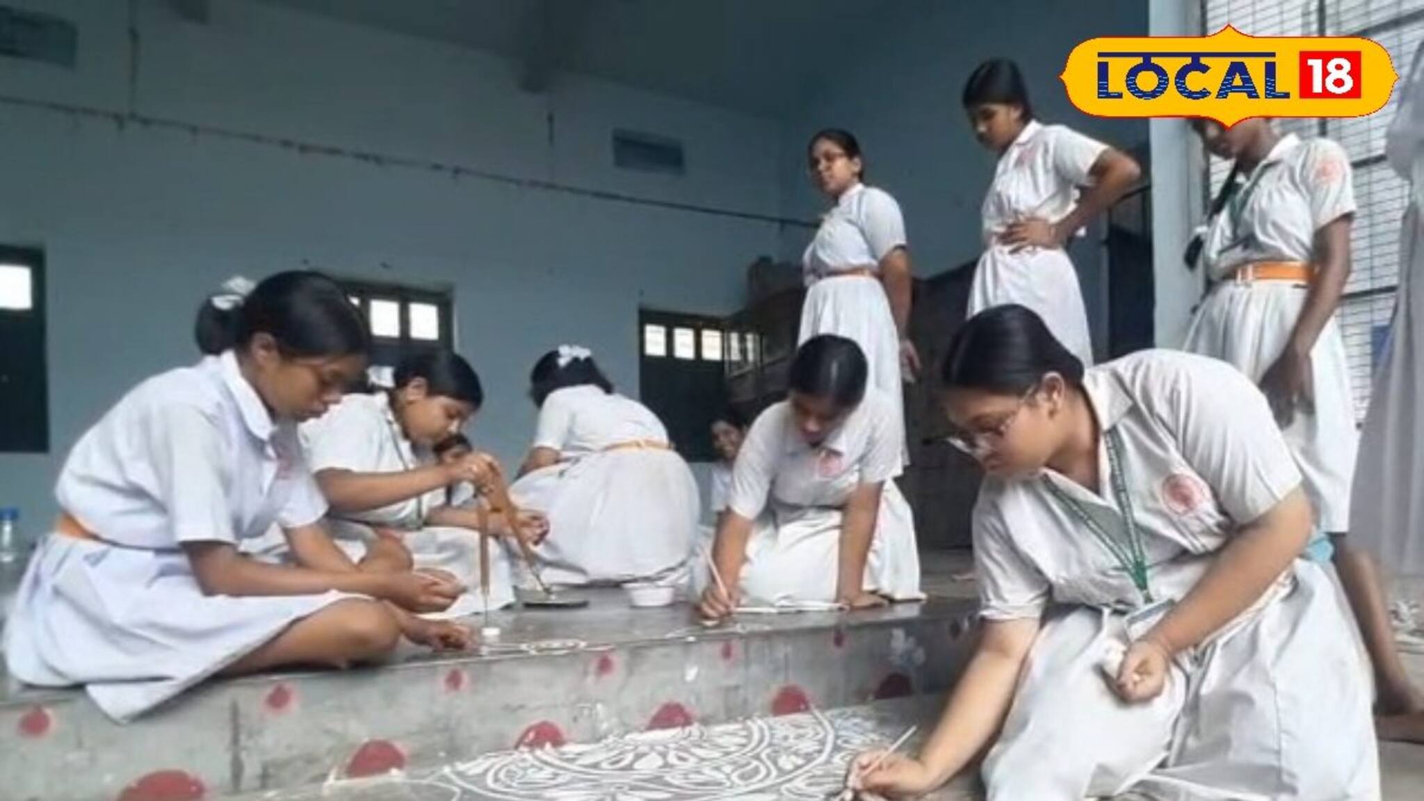 ১০০ বছর ধরে নারী শিক্ষায় অঙ্গীকারবদ্ধ চন্দননগরে লালবাগান বালিকা বিদ্যালয়