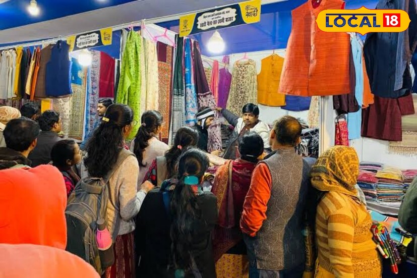 *সবার নাগালে খাদি: ৫০ টাকায় শুরু, ৫০০০ টাকায়ও বিলাসিতা। মেলায় ৫০ টাকা থেকে শুরু করে ৫০০০ টাকা পর্যন্ত দামের খাদি সামগ্রী পাওয়া গেছে। সাশ্রয়ী দামে মানসম্পন্ন পোশাক পেয়ে খুশি সাধারন মানুষ। বিভিন্ন স্বাদের, রুচির ও বাজেটের মানুষ এখানে খুঁজে পেয়েছে পছন্দের পণ্য।