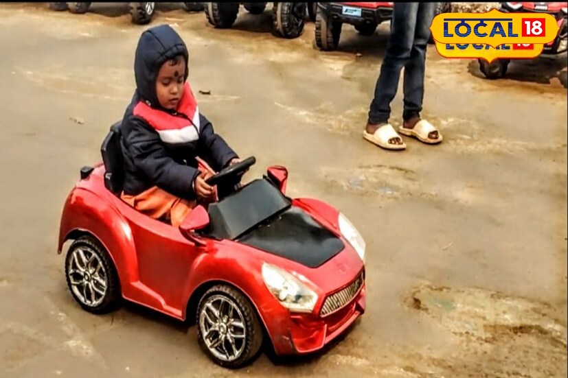 মূলত বড় শহরের শপিংমল গুলোতেই দেখা যেত এই ছোট গাড়ি এবং মোটরসাইকেল। বাঁকুড়ার বাচ্চাদের সুযোগ ছিল না রিমোট চালিত গাড়িতে চাপার। অভিভাবকদের মধ্যে প্রত্যেকেই প্রায় বলছেন বাঁকুড়া জেলাতে এই প্রথম মুকুটমণিপুরে প্রকৃতির কোলে খুদেদের জন্য মহানন্দে গাড়ি চালাবার ব্যবস্থা হয়েছে।