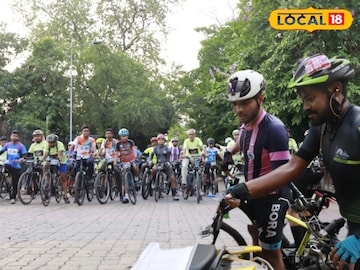 Howrah News: ক্লু-তেই লুকিয়ে গন্তব্যের নাম! শহরে এই প্রথম অভিনব সাইকেল প্রতিযোগিতা Howrah News: ক্লু-তেই লুকিয়ে গন্তব্যের নাম! শহরে এই প্রথম অভিনব সাইকেল প্রতিযোগিতা