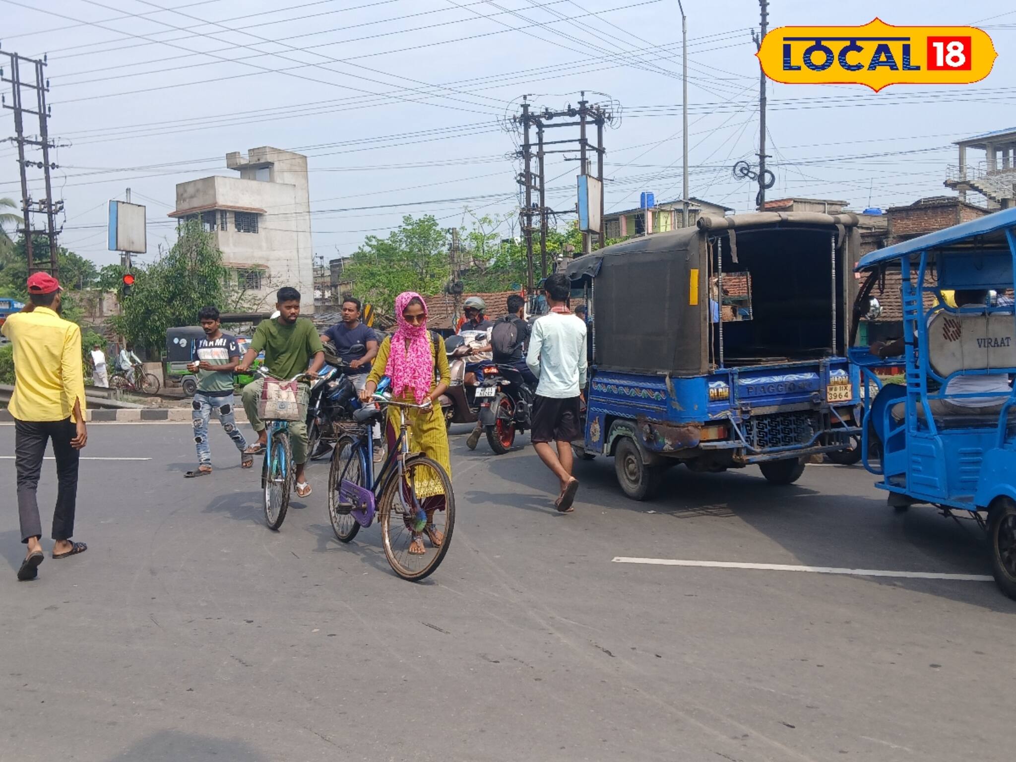 সাতসকালে ভয়াবহ দুর্ঘটনা! জাতীয় সড়কে 'দানব' বাসের ধাক্কায় গুরুতর জখম ৬