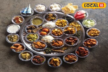স্কুলের মিড ডে মিলে ফল-আইসক্রিম দিয়ে ৩৬ রকমের সুস্বাদু পদ! পাত পেড়ে খেতে বসল কচি-কাঁচারা