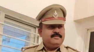 প্রায় ২৫ বছর ধরে দাপটের সঙ্গে চাকরি করে আসছিলেন ইনস্পেক্টর