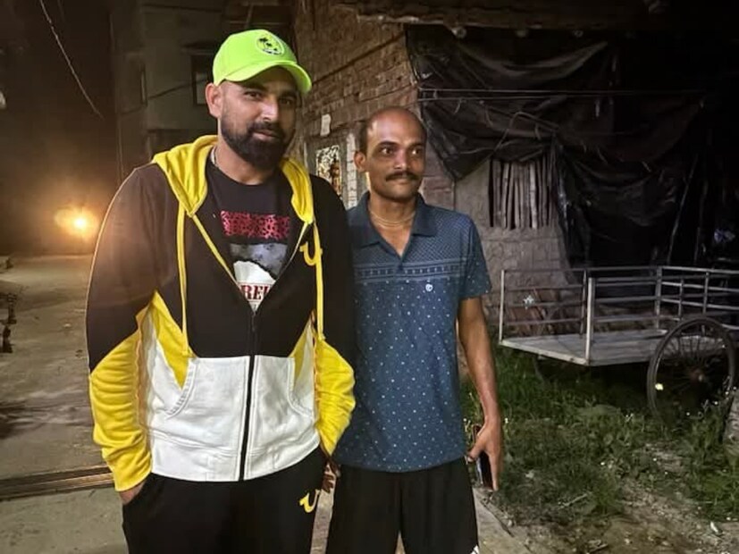 দয়ানন্দ গরানির উদ্যোগে জামিট্যায় শহিদ মাতঙ্গিনী হাজরার নামাঙ্কিত ক্রিকেট অ্যাকাডেমি চলে। ৫৫ জন শিক্ষার্থী রয়েছে সেখানে। সেই অ্যাকাডেমির কিছু খুদে শিক্ষার্থীও হাজির ছিল শামিকে দেখার জন্য। শিক্ষার্থীদের টিপসও দেন শামি।
