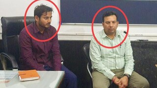 শিঙাড়া খাচ্ছিলেন দুই যুবক, আচমকাই সাদা পোশাকে ঘিরে ফেলল অ্যান্টি করাপশন ব্যুরো