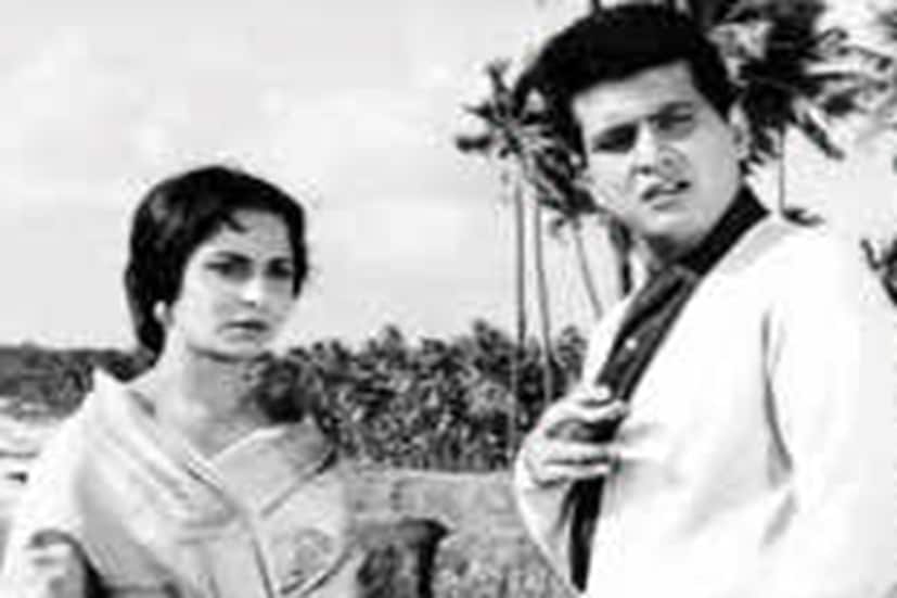 ছোট চরিত্রে অভিনয় করলেও নায়কের ভূমিকায় থাকা রাজকুমারকে জোর টক্করও দিয়েছিলেন। বলা ভাল, ক্যামিওতে অভিনয় করেও ছবির সমস্ত আলোই শুষে নিয়েছিলেন তিনি। প্রসঙ্গত, এই ছবির একটি গান ‘বাবুল কি দুয়ায়ে লেতি জা, জা তুঝকো সুখী সংসার মিলে…’ সেই যুগে ব্যাপক হিট ছিল। এমনকী আজও সেই গানটি শুনলে চোখ ভিজে আসে। 