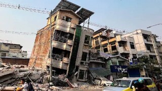 মায়ানমার এবং তুরস্কের উদ্ধারকারীদের একটি যৌথ দল ২৬ বছর বয়সি ওই যুবককে উদ্ধার করে